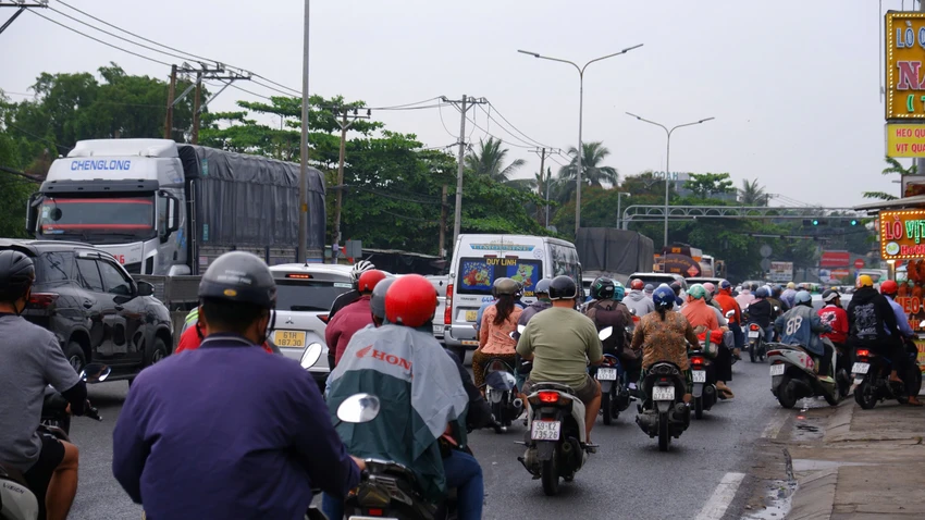 ve-que-an-tet-09.jpg