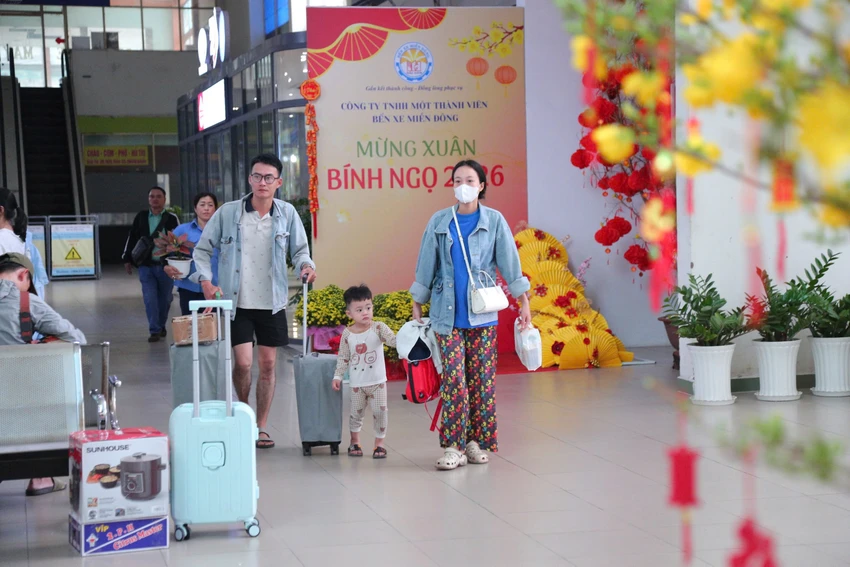 1-ben-xe-mien-dong-moi-12.jpg