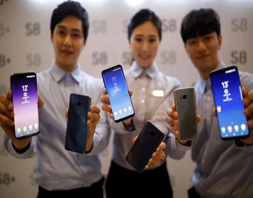 Smartphone Samsung sẽ bị sụt giá bán ảnh 2 Smartphone Samsung sẽ bị sụt giá bán ảnh 2
