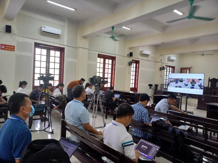 Báo chí được bố trí phòng tác nghiệp riêng tại TAND tỉnh Nghệ An. Báo chí được bố trí phòng tác nghiệp riêng tại TAND tỉnh Nghệ An.