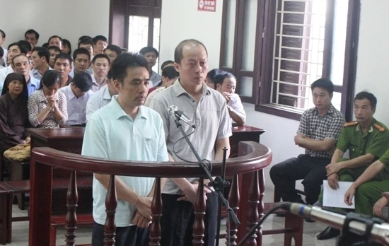 Nhận hối lộ 100 triệu đồng, hai cựu cán bộ kiểm lâm lãnh án nặng ảnh 3 Nhận hối lộ 100 triệu đồng, hai cựu cán bộ kiểm lâm lãnh án nặng ảnh 3