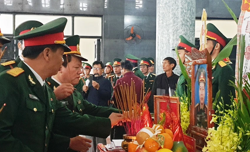 Nước mắt khóc người con xứ Thanh hy sinh ở Rào Trăng 3 ảnh 2 Nước mắt khóc người con xứ Thanh hy sinh ở Rào Trăng 3 ảnh 2