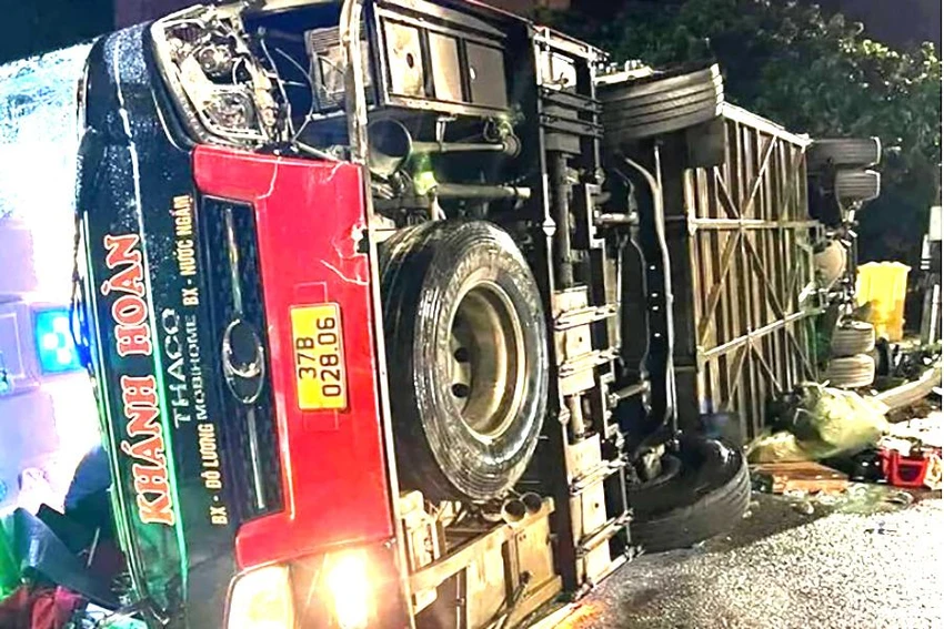 Công an TP. Ninh Bình đang tiếp tục điều tra làm rõ nguyên nhân vụ tai nạn nghiêm trọng. Ảnh: CTV Công an TP. Ninh Bình đang tiếp tục điều tra làm rõ nguyên nhân vụ tai nạn nghiêm trọng. Ảnh: CTV