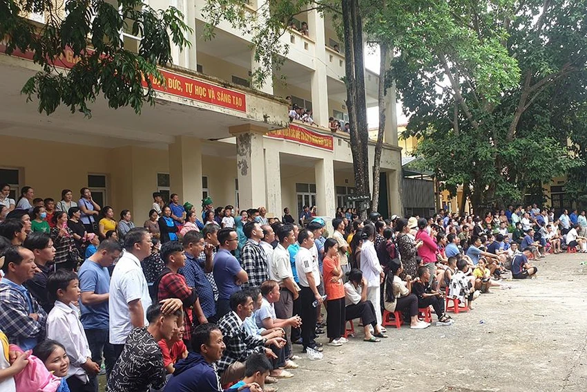 Không khí vui tươi, phấn khởi những ngày này dường như đã để lại phía sau hậu quả đau thương với nhiều làng bản bị cuốn trôi trong trận lũ lịch sử bốn năm trước trên địa bàn nhiều xã của huyện Mường Lát.