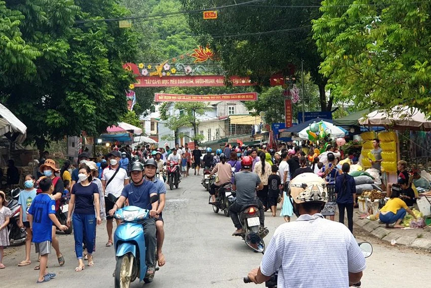 Theo UBND huyện Mường Lát, các hoạt động mừng Tết Độc Lập năm 2022 được tổ chức ở nhiều điểm trên địa bàn huyện để đông đảo người dân được tham gia.