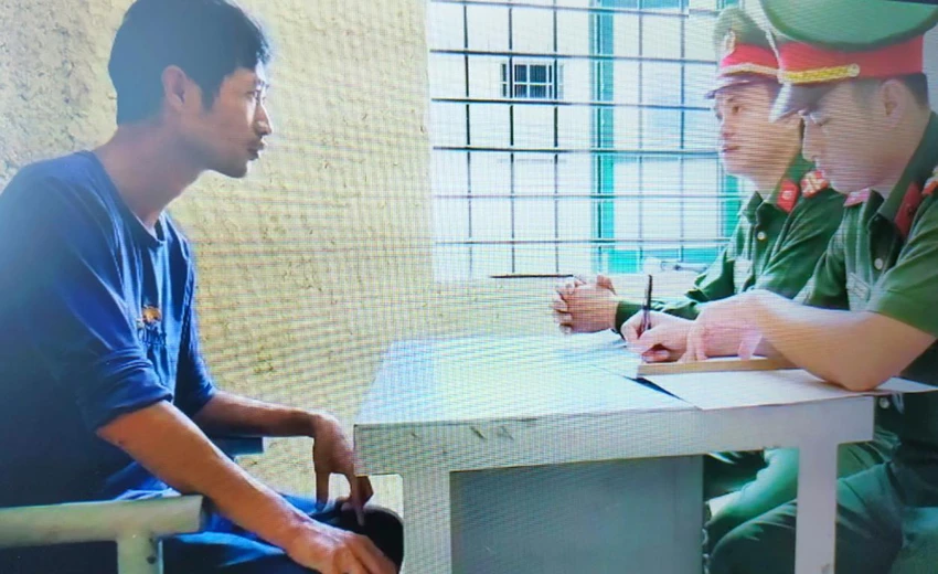 Lò Văn Lặng tại Cơ quan Công an huyện Mường Lát. Ảnh: Công an cung cấp Lò Văn Lặng tại Cơ quan Công an huyện Mường Lát. Ảnh: Công an cung cấp