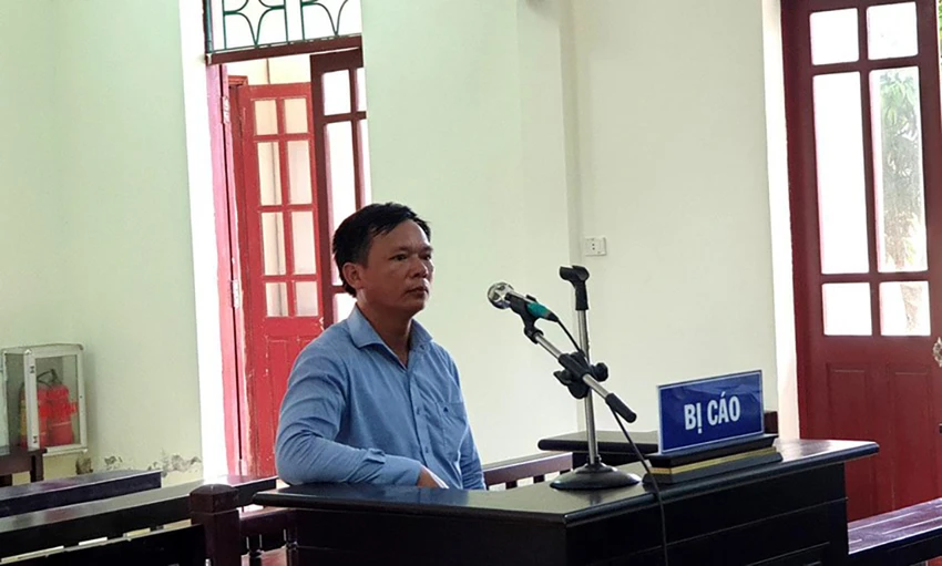 Trong suốt hơn 8 năm, trải qua 6 phiên tòa xét xử hai cấp sơ thẩm, phúc thẩm, ông Hoàng Văn Trung liên tục kêu oan, không phạm tội cố ý gây thương tích. Ảnh: Đ.T Trong suốt hơn 8 năm, trải qua 6 phiên tòa xét xử hai cấp sơ thẩm, phúc thẩm, ông Hoàng Văn Trung liên tục kêu oan, không phạm tội cố ý gây thương tích. Ảnh: Đ.T