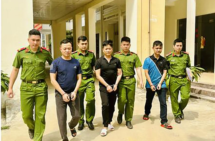Công an Thọ Xuân triệt xóa băng nhóm tín dụng đen ở thị trấn Sao Vàng. Ảnh: CATH Công an Thọ Xuân triệt xóa băng nhóm tín dụng đen ở thị trấn Sao Vàng