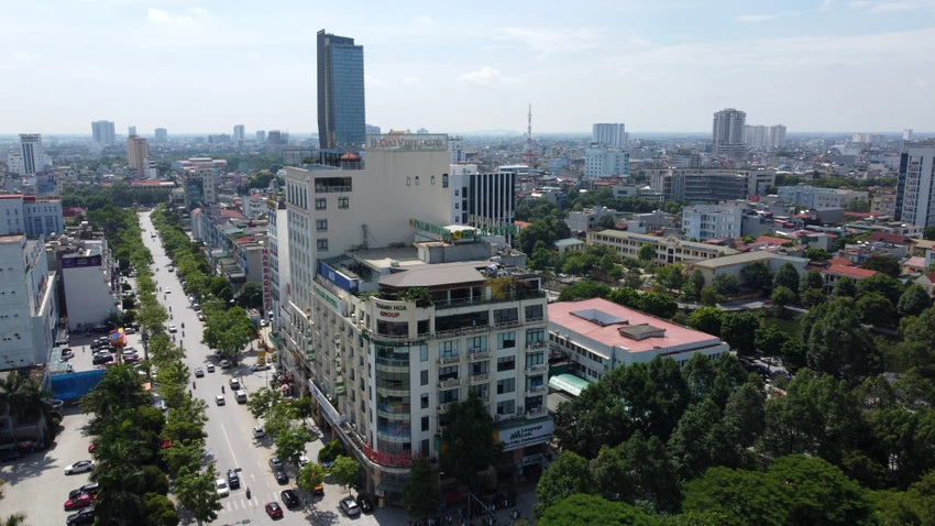 Ngày 10-1-2014, Sở TN&MT, UBND TP Thanh Hoá, UBND phường Điện Biên đã bàn giao đất trên thực địa cho công ty Sông Mã. Ngày 10-1-2014, Sở TN&MT, UBND TP Thanh Hoá, UBND phường Điện Biên đã bàn giao đất trên thực địa cho công ty Sông Mã.