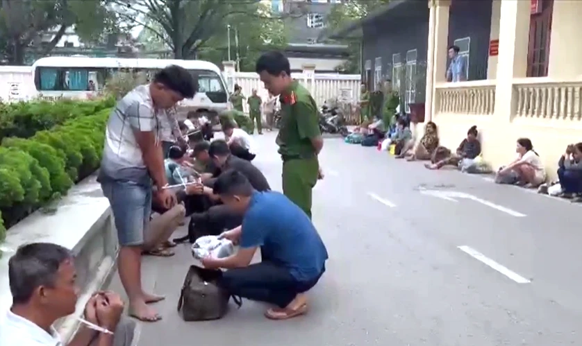 BANG-NHOM-CUOP-GIAT-TAI-SAN.png