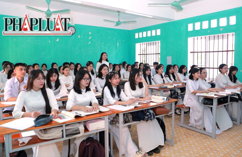 Giáo-viên-THPT-Thanh-Hóa-được-tuyển-dụng-phải-tốt-nghiệp-đại-học-loại-xuất-sắc1.jpg