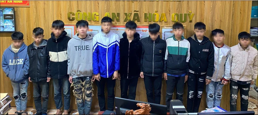 học sinh chế tạo pháo nổ