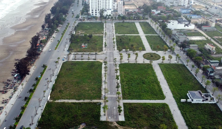 Dự án ‘đất vàng’ 250 tỉ đồng ở TP Sầm Sơn sau 14 năm vẫn là bãi đất trống -3.JPG