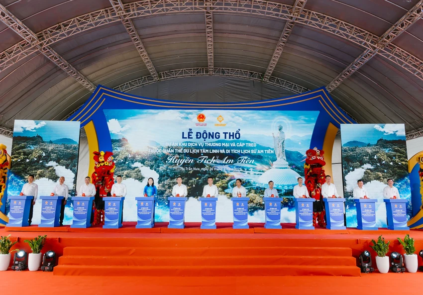 hUYỀN tÍCH aM tIÊM.JPG