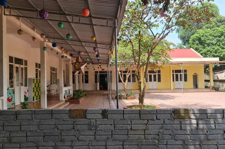 Đòi đất nhiều năm xã không trả, 1 nông dân xây tường rào giữa sân trường mầm non -8.jpg