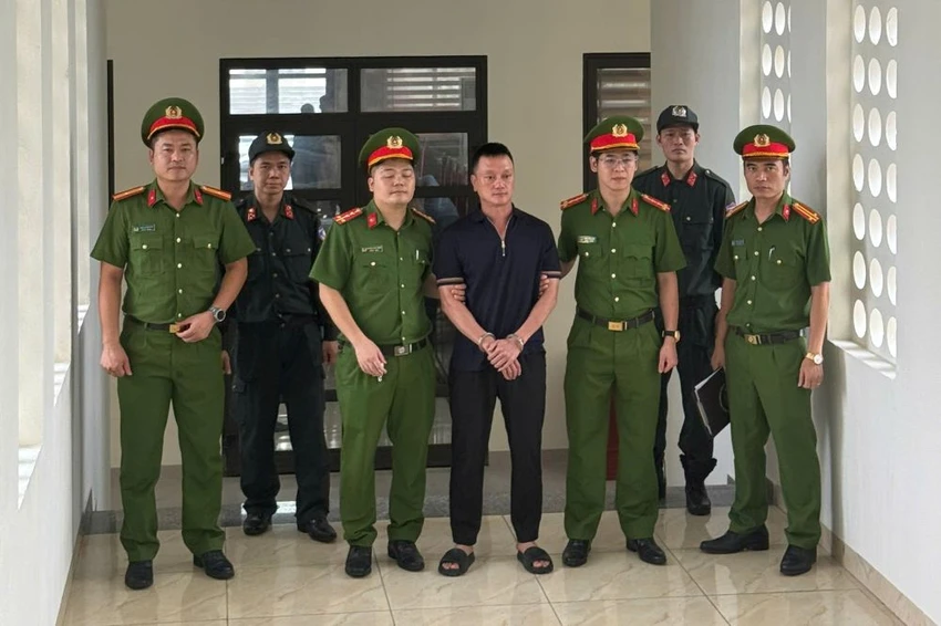 Giang-Ho.jpg
