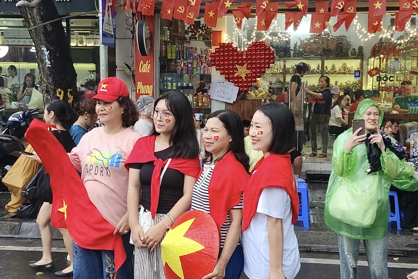 Câu chuyện hòa bình, diễu binh diễu hành quốc khánh 2-9.jpg