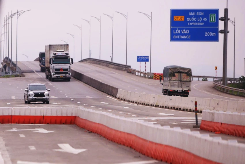 Trạm Thu Phí Cao Tốc Bắc Nam Qua Thanh Hóa-8.jpg