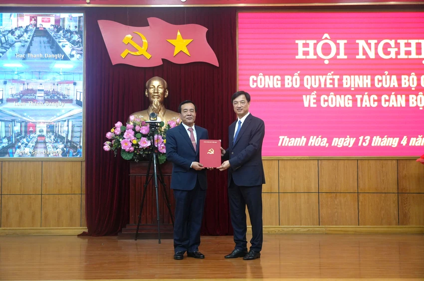 1 Bí thư Thanh Hóa Lê Đức Thái-2.jpg