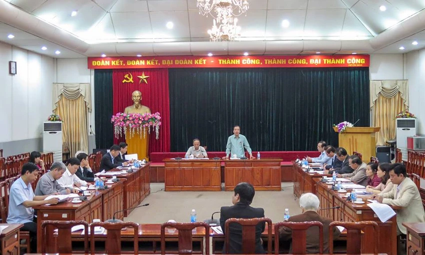 Người dân không biết cơ quan nào tiếp nhận tố cáo