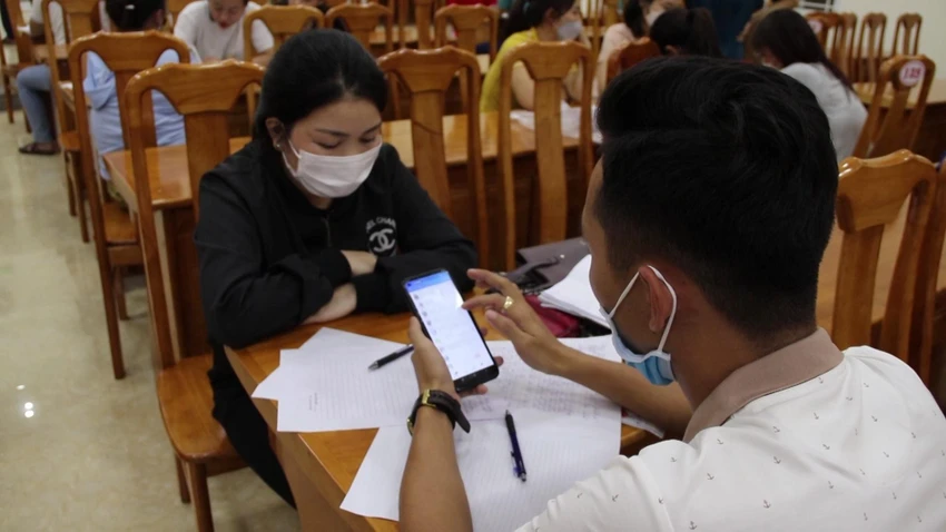 Cơ quan CSĐT Công an TP Đồng Hới đã ra lệnh tạm giữ hình sự đối với 16 người về hành vi đánh bạc. Ảnh: CA Cơ quan CSĐT Công an TP Đồng Hới đã ra lệnh tạm giữ hình sự đối với 16 người về hành vi đánh bạc. Ảnh: CA