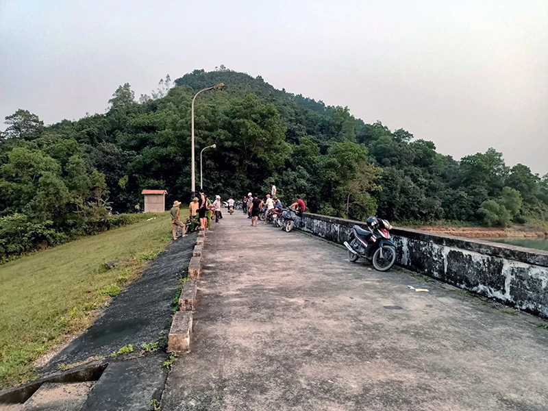 Khu vực hồ chứa nước thủy lợi Rào Đá, nơi em S. đuối nước thương tâm. Ảnh: L.C Khu vực hồ chứa nước thủy lợi Rào Đá, nơi em S. đuối nước thương tâm