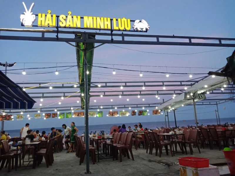 Nhà hàng hải sản Minh Lưu. Ảnh: T.T Nhà hàng hải sản Minh Lưu. Ảnh: T.T