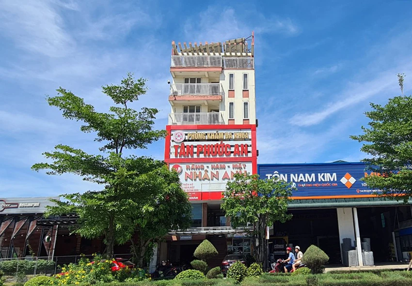 Phòng khám Đa khoa Tân Phước An tại TP Đồng Hới. Ảnh: BT Phòng khám Đa khoa Tân Phước An tại TP Đồng Hới. Ảnh: BT