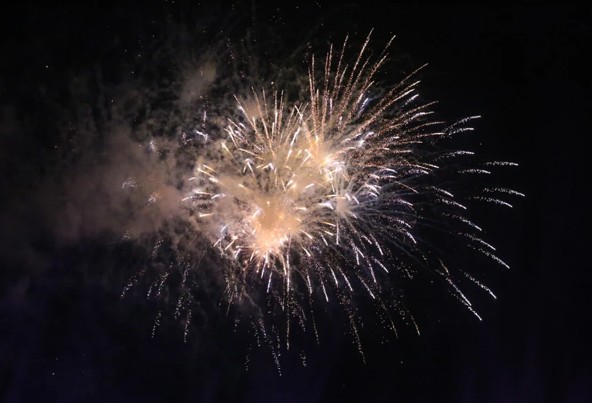 quang-binh-chao-don-nam-moi-2024-bang-countdown-va-phao-hoa-man-nhan-4-5945.jpg