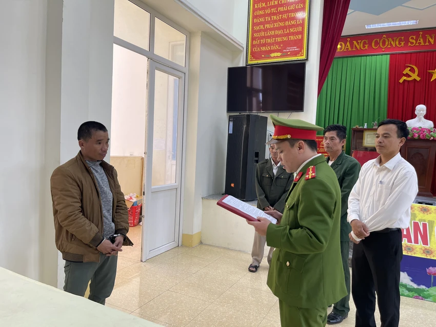 Khởi tố người đàn ông dùng dao chém người do mâu thuẫn