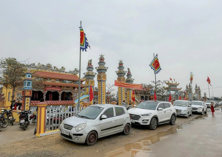 nhà thờ họ nguyễn danh.jpg