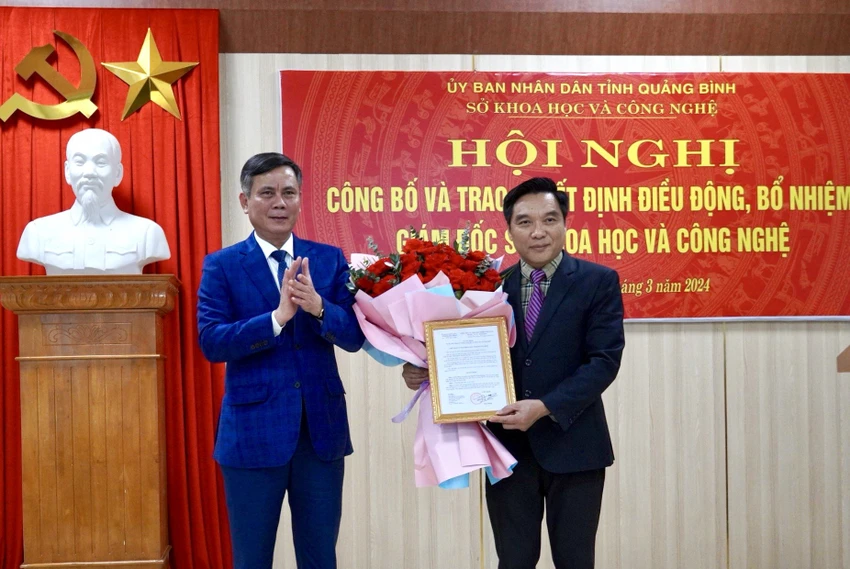 Bổ nhiệm giám đốc các Sở NN-PTNT, Sở KH-CN và Chánh Văn phòng UBND tỉnh Quảng Bình