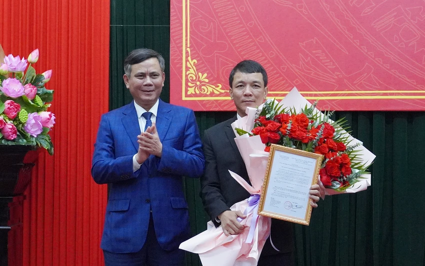 Bo-nhiem-giam-doc-cac-so-nn-ptnt-so-kh-cn-va-chanh-van-phong-ubnd-tinh.jpg