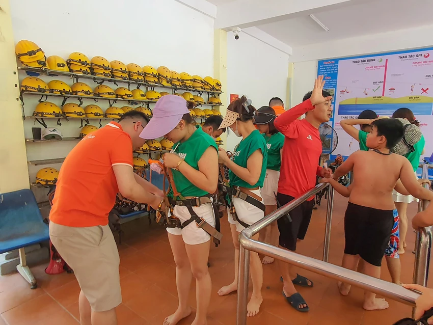 z5398420866349_31e84a27320793c8282f3e45c0ebc5de.jpg