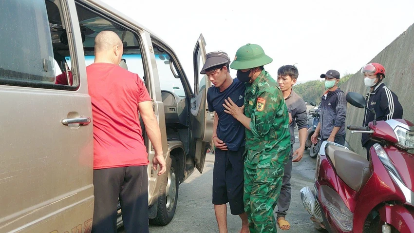 Quảng Bình: Thành lập Ban chỉ huy tiền phương tìm kiếm 11 ngư dân đang mất tích