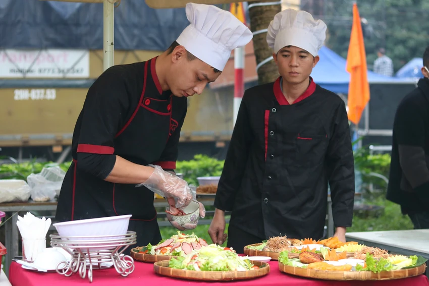 16 đội thi so tài ẩm thực giữa lòng di sản Phong Nha-Kẻ Bàng