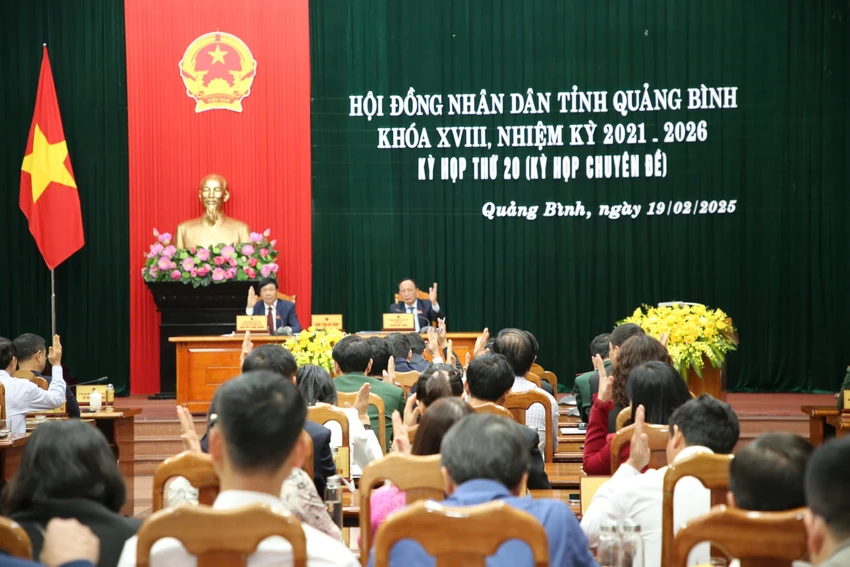 Quảng Bình: Thông qua Nghị quyết thành lập nhiều sở mới sau sáp nhập