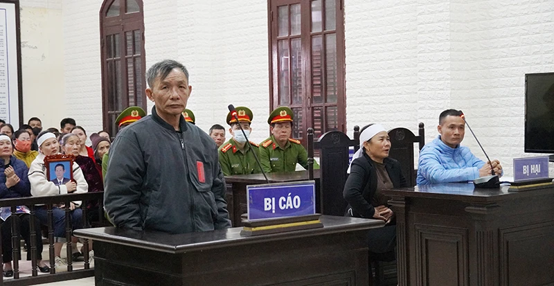 Dùng dao đâm chết hàng xóm vì tranh cãi trong lúc nhậu