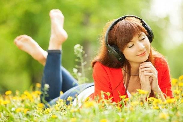 giữ chồng; ngoại tình; độc thân; Lê Hoàng
