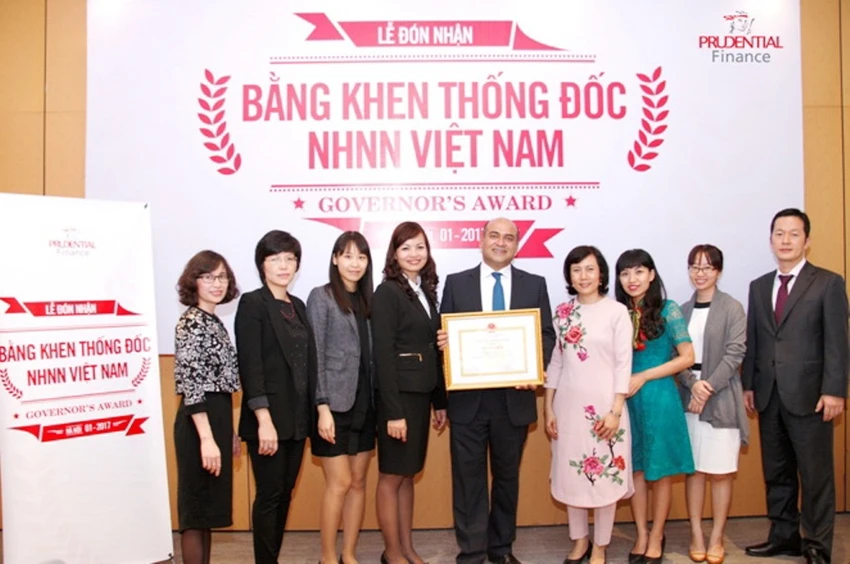 Tài chính Prudential nhận bằng khen của Thống đốc NHNN ảnh 1 Tài chính Prudential nhận bằng khen của Thống đốc NHNN ảnh 1