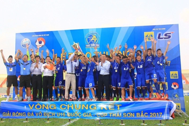 PVF tuyển sinh khóa 10 - tìm kiếm tài năng bóng đá trẻ ảnh 3 PVF tuyển sinh khóa 10 - tìm kiếm tài năng bóng đá trẻ ảnh 3