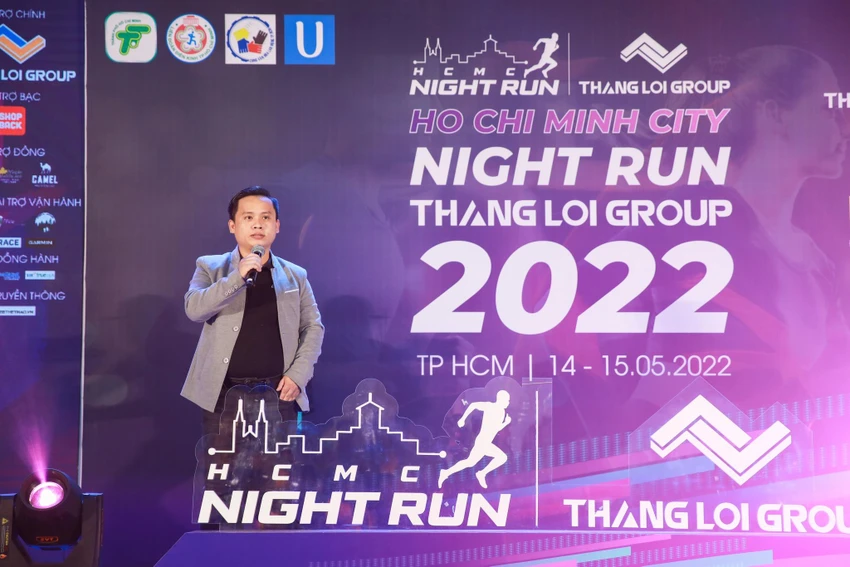 Ông Nguyễn Thanh Quyền (Phó chủ tịch HĐQT – Tổng giám đốc Tập đoàn BĐS Thắng Lợi) phát biểu khai mạc giải đấu Ông Nguyễn Thanh Quyền (Phó chủ tịch HĐQT – Tổng giám đốc Tập đoàn BĐS Thắng Lợi) phát biểu khai mạc giải đấu
