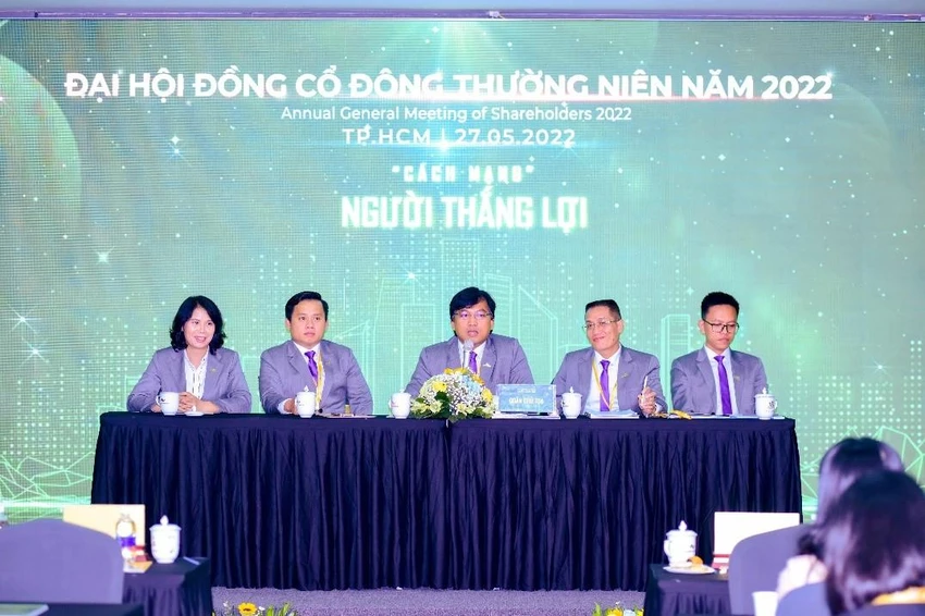 Đại diện HĐQT Tập đoàn Thắng Lợi giải đáp những chất vấn từ cổ đông Đại diện HĐQT Tập đoàn Thắng Lợi giải đáp những chất vấn từ cổ đông