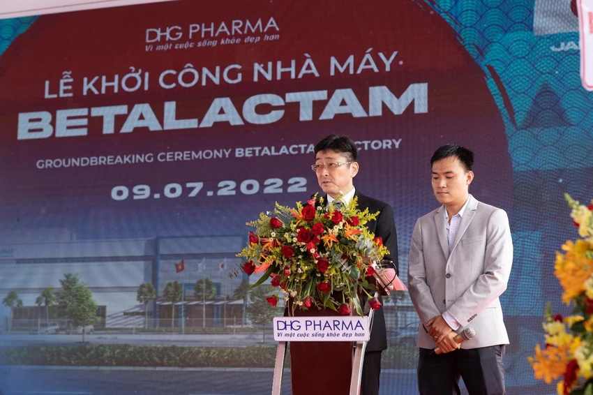 Ông Tomoyuki Kawata, Phó Tổng Phụ trách Sản xuất, Chuỗi Cung ứng và Chuyển giao Công nghệ Dược Hậu Giang, chia sẻ tại buổi lễ khởi công.