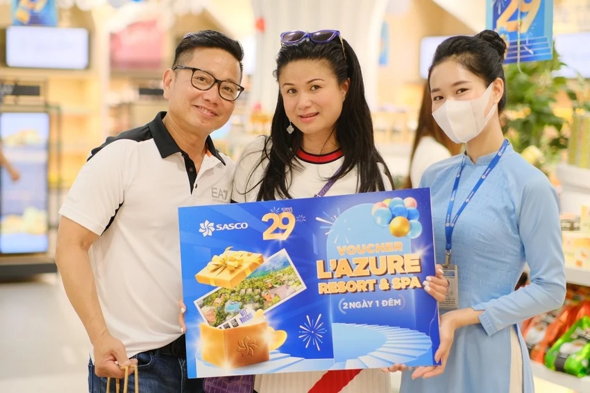 Voucher nghỉ dưỡng 2 ngày 1 đêm tại L’Azure resort & Spa tại đảo ngọc Phú Quốc khi mua hàng tại hệ thống SASCO với hóa đơn chỉ hơn 2,9 triệu đồng. Voucher nghỉ dưỡng 2 ngày 1 đêm tại L’Azure resort & Spa tại đảo ngọc Phú Quốc khi mua hàng tại hệ thống SASCO với hóa đơn chỉ hơn 2,9 triệu đồng.