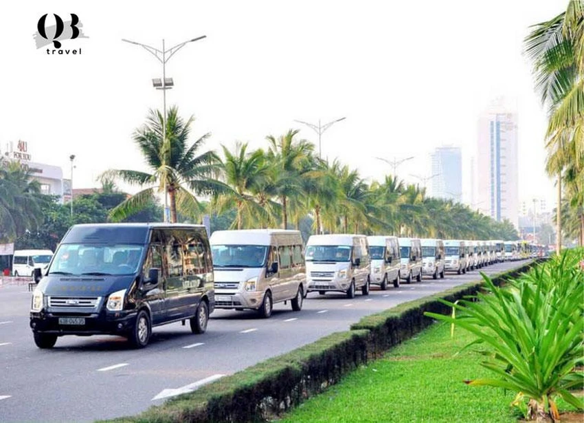 Liên hệ ngay với QBTravel để thuê xe du lịch 16 chỗ Quảng Bình