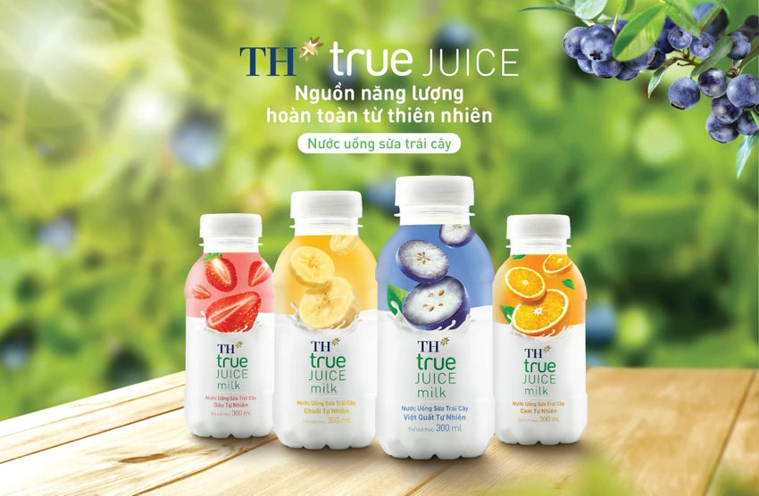 Bộ sản phẩm TH true JUICE milk hiện đã có 4 hương vị cam – dâu – việt quất – chuối. Bộ sản phẩm TH true JUICE milk hiện đã có 4 hương vị cam – dâu – việt quất – chuối.