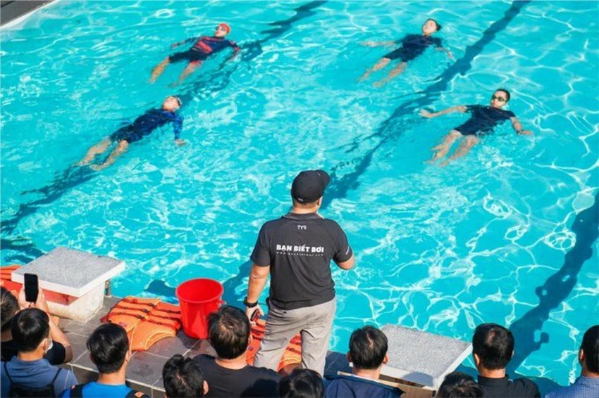 Học bơi là kỹ năng cần thiết để trẻ tự bảo vệ mình trong môi trường nước (Ảnh minh họa) Học bơi là kỹ năng cần thiết để trẻ tự bảo vệ mình trong môi trường nước (Ảnh minh họa)