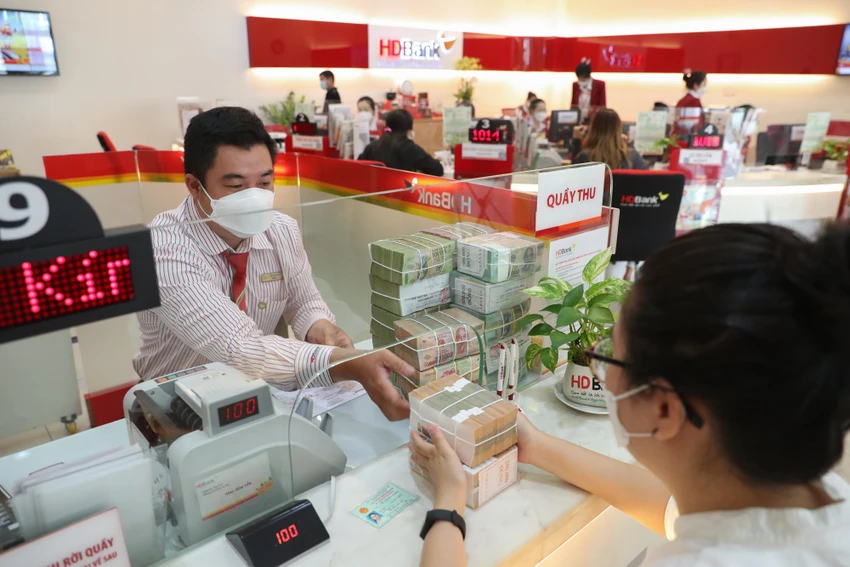 Các dự án có thời hạn cho vay linh hoạt với tổng hạn mức được cấp là 1.100 tỷ đồng. Các dự án có thời hạn cho vay linh hoạt với tổng hạn mức được cấp là 1.100 tỷ đồng.