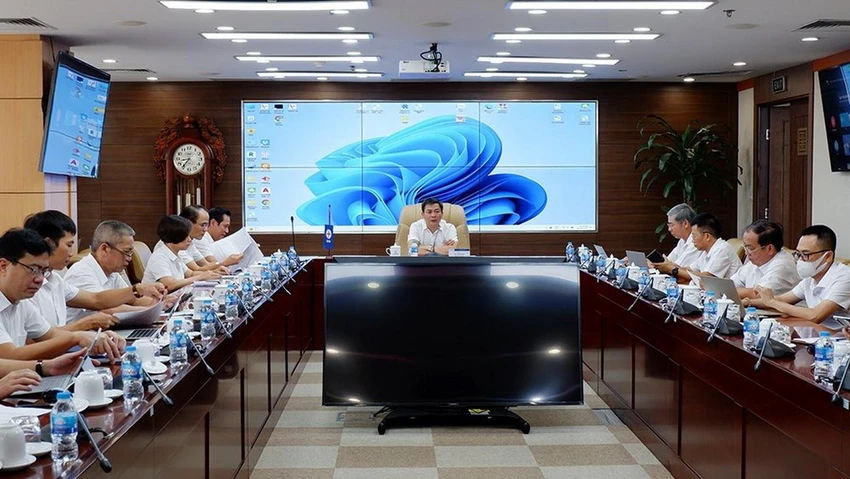 Ông Vũ Thế Nam - Thành viên HĐTV EVNNPC chủ trì cuộc họp. Ông Vũ Thế Nam - Thành viên HĐTV EVNNPC chủ trì cuộc họp.